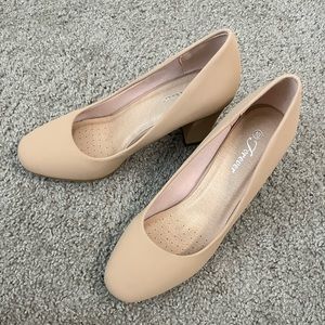 Forever Nude Round Toe Chunky Heel, Size 10